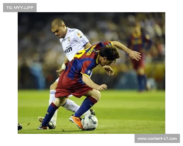 佩佩补时头球打破纪录 超越托蒂成欧冠最年长进球者 佩佩补时头球打破纪录 超越托蒂成欧冠最年长进球者