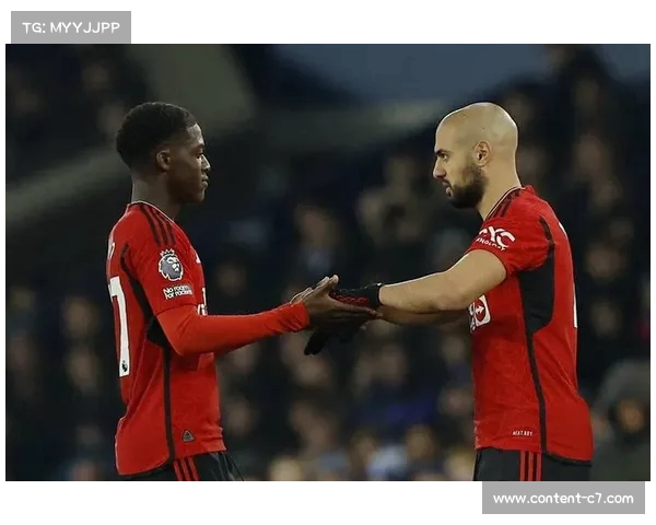 曼联能否逆转局势争夺佛罗伦萨中场阿姆拉巴特的归属