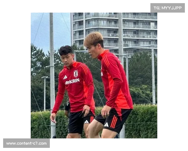 富安健洋赞萨卡助力简单足球 厄德高树立球队榜样展风范 富安健洋赞萨卡助力简单足球 厄德高树立球队榜样展风范